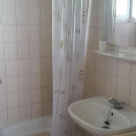 Takacs Apartman شقة *